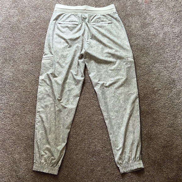 Athleta Venture Printed Pants - Picture 7 of 11